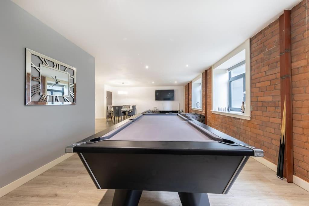 2 Bed Apartment With Pool Table Брадфорт Екстериор снимка
